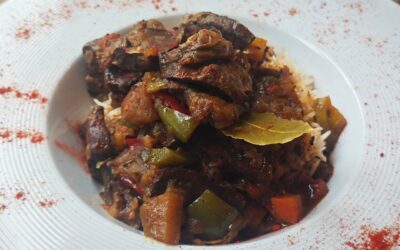 Herzgulasch mit edelsüßem Paprika